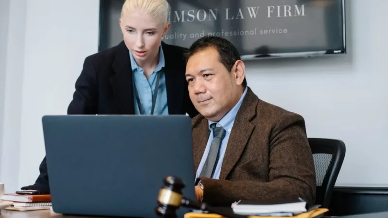 Best legal document management software comparison showing 8 platforms for law firms